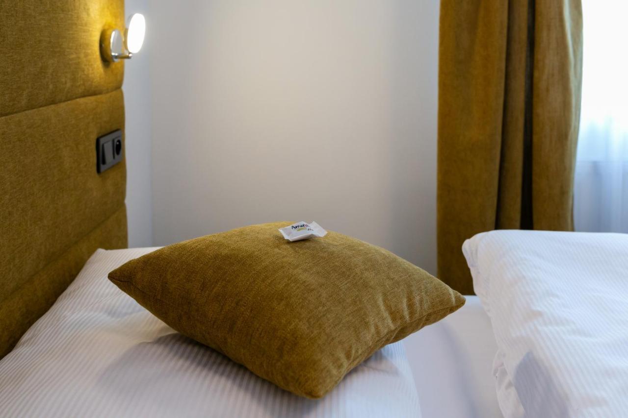 Wellness Hotel Edelweiss Liberec Exteriör bild